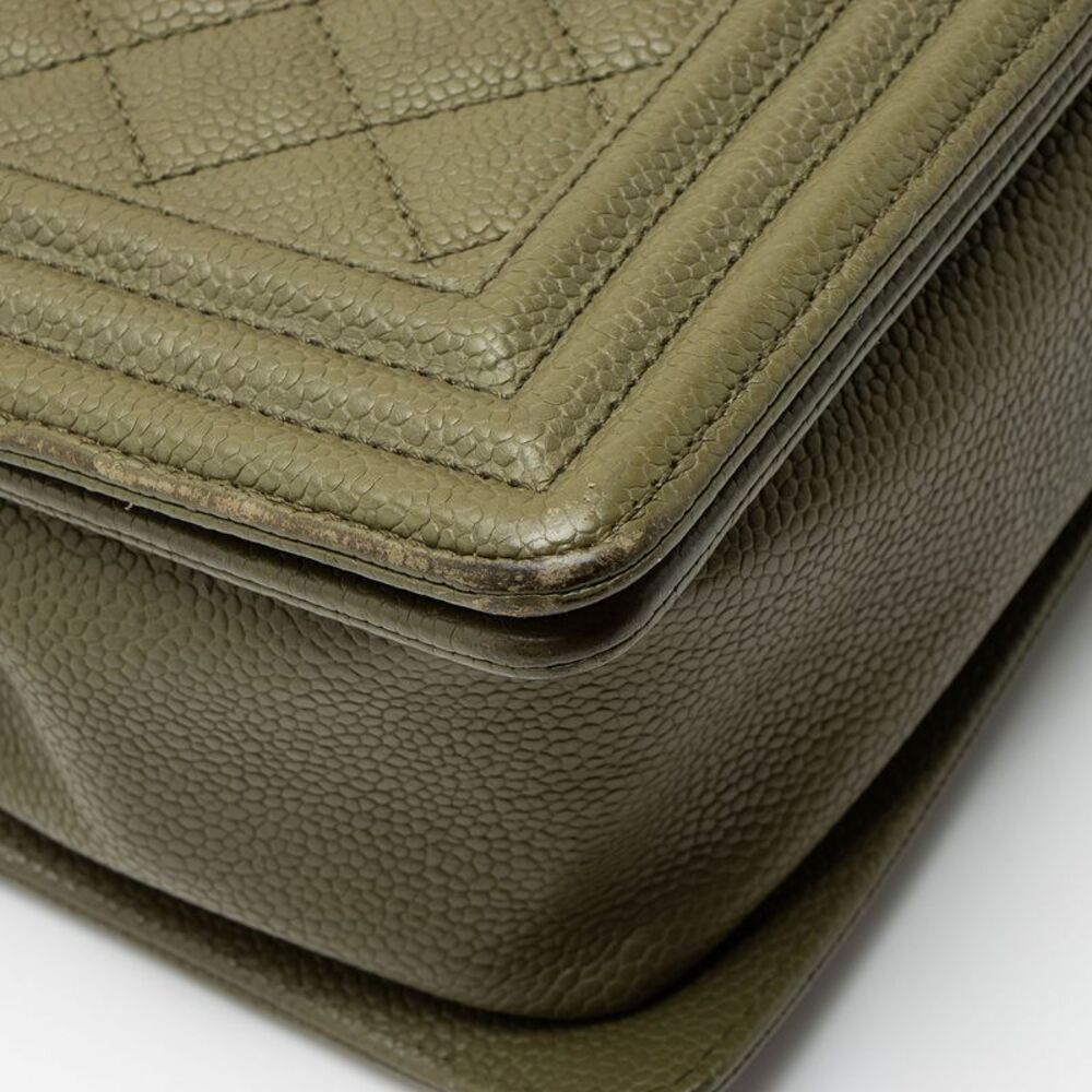 Chanel Caviar Leather New Medium Boy Bag - Picture 10 of 16